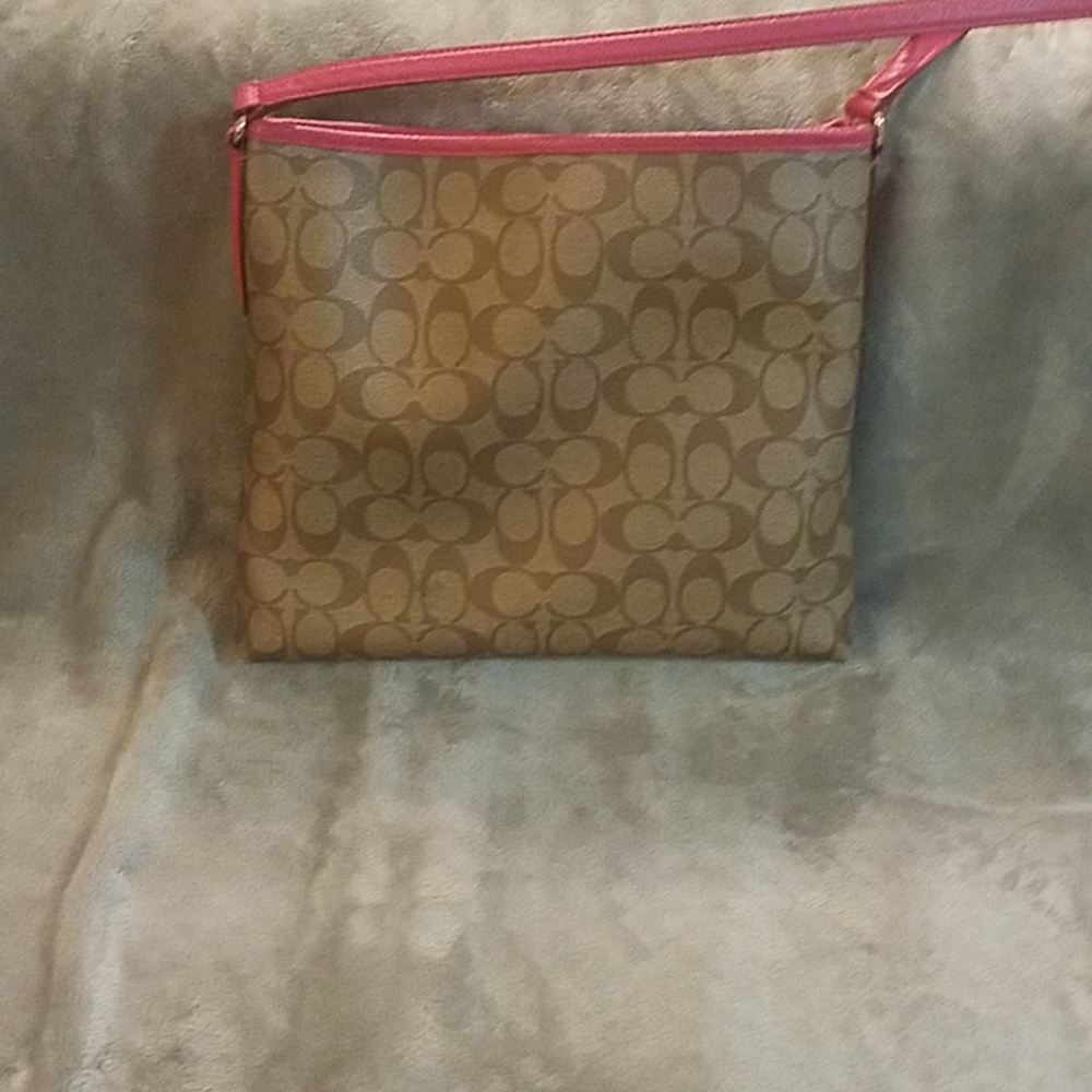 Purse - Picture 3 of 3
